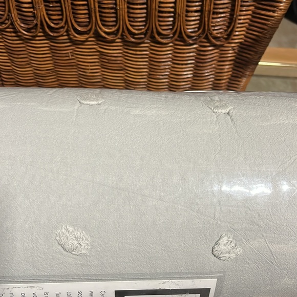 Twin XL jacquard comforter 66 x 90 in gray - Picture 2 of 7